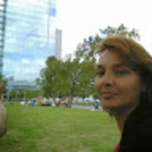 Meet your Posher, Claudia rocio